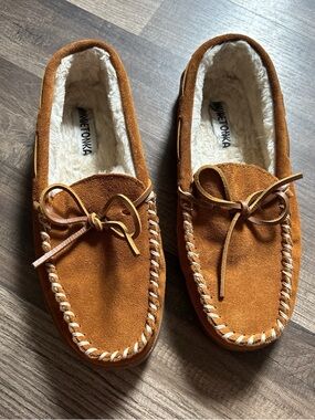 Minnetonka  moccasin Lined Hardsole Slipper